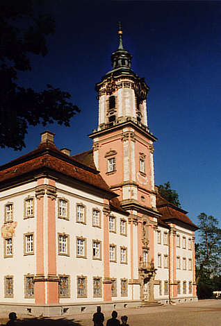 Fassade der Klosterkirche