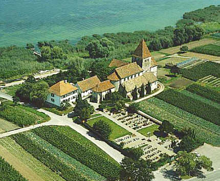 Reichenau, Klosterkirche Oberzell, Luftbild