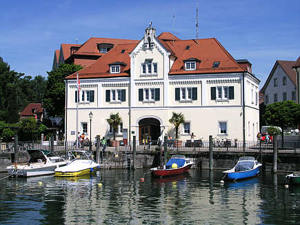 Altes Zollhaus am Hafen