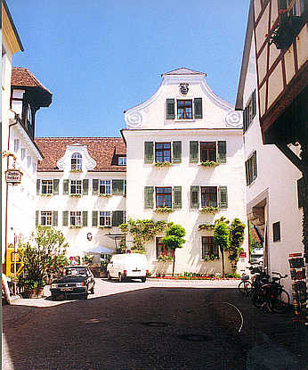 Meersburg, Oberstadt, Renaissance-Häuser hinter dem Rathaus 