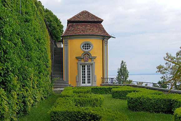 Teehaus im Schlossgarten von Meersburg. Foto: Joachim Feist/ssg