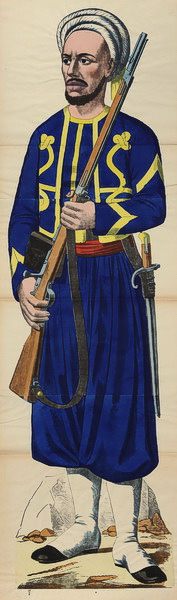 Trkischer Soldat in der traditionellen Uniform