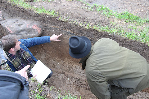 Profil eines Gartenwegs aus dem 18. Jahrhundert im Schwetzinger Schlossgarten