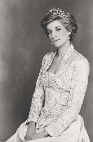 Terence Donovan, Diana, Princess of Wales, 1990. Bromdruck. National Portrait Gallery, London