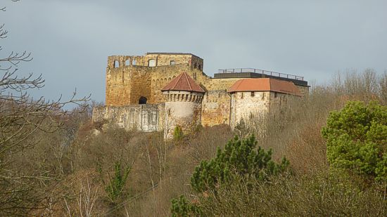 Ruine Hohenrechbeg. Bild: Wikimedia Commons/Tuweri