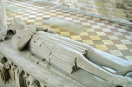Liegefigur eines Ritters, Hochgrab aus Heilsbronn, Mittelfranken