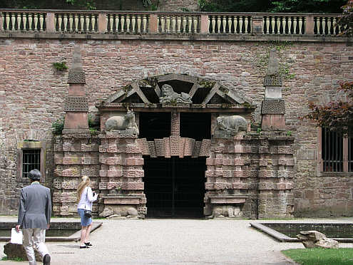 Große Grotte im Heidelberger Schlossgarten