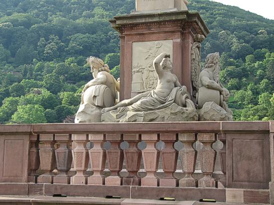 Alte Brücke Heidelberg: Allegorien der pfalz-bayerischen Flüsse