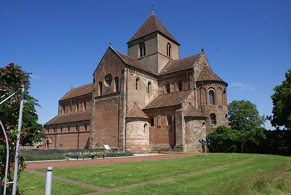 Ehemalige Klosterkirche Schwarzach, Ansicht von Südosten.