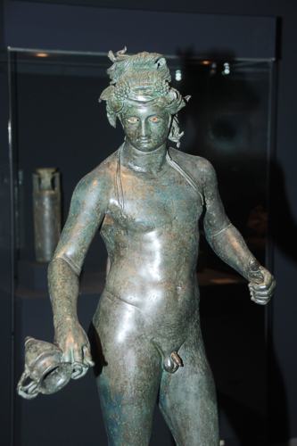 Statuette des Dionysos/Bacchus. Pompeji. 1. Jh. n. Chr. Archäologisches Nationalmuseum Neapel.