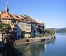 Laufenburg mit dem Rhein im Vordergrund