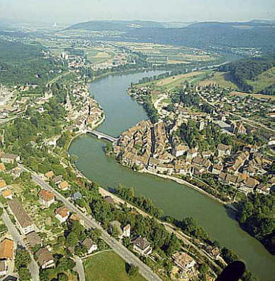 Luftbild der beiden Städtde Laufenburg