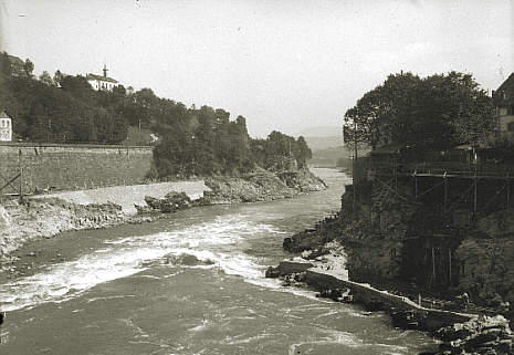 Blick von der neuen Brücke stromabwärts, 1911.
