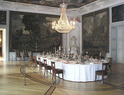 Die fürstliche Tafel im Schloss Mannheim 