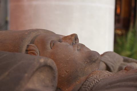 Hochgrab des Kurprinzen Ruprecht Pipan, +1397 in der Stadtkirche St. Martin in Amberg