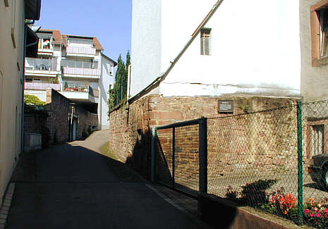 Das "Grausenloch", ein Turm der alten Stadtmauer