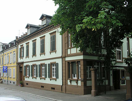 Häuser des 19. Jahrhunderts in der Schillerstraße