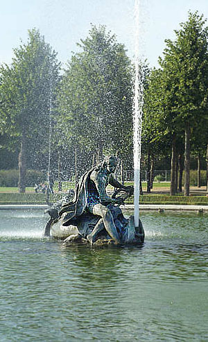 Figur des Arion aus dem Arionbrunnen