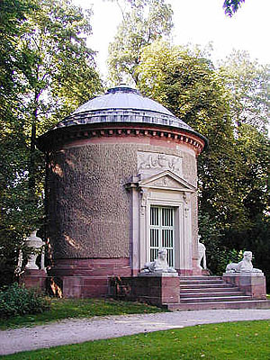 Rundtempel der Waldbotanik