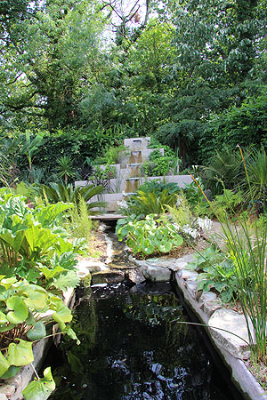 Kultivieren wir unser Paradies (Cultivons notre paradis) - Lehrer und Studenten von Agrocampus Ouest, Frankreich