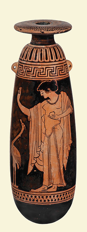 Ein fein gefalteter Chiton aus dünnem Stoff und ein sorgfältig drapierter Mantel, das sind die Kleidungsstücke dieser griechischen Frau, Ölgefäß aus Ton, um 510 v. Chr.,