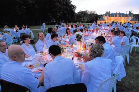 Festliches Diner im Park von Château de Bourron-Marlotte, © Isabelle Guisard 2008