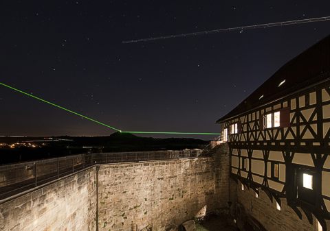 Die Laserskulptur von Walter Giers verband Wäscherschloss (im Bild) mit dem Hohenstaufen und Kloster Lorch