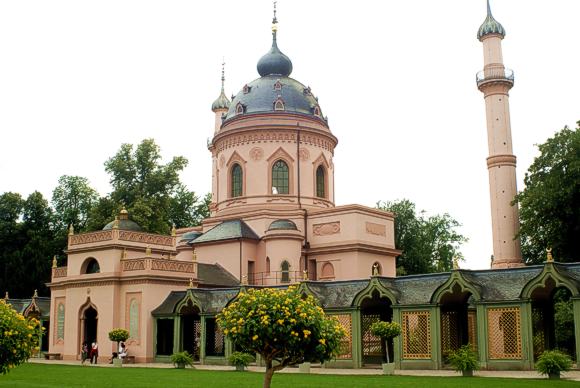 Die "Moschee" im Schwetzinger Schlossgarten, einn wesenticher Bestandteil des Welterbeantrags