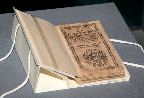 Heidelberger Katechismus. Exemplar der Erstauflage im Kurpfälzischen Museum Heidelberg