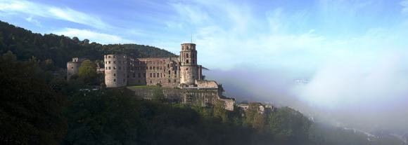 Schloss Heidelberg mit Morgennebel. Foto: Matthias Wacker/ssg