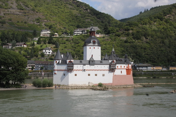 Pfalzgrafenstein, ansicht von der linken Rheinseite