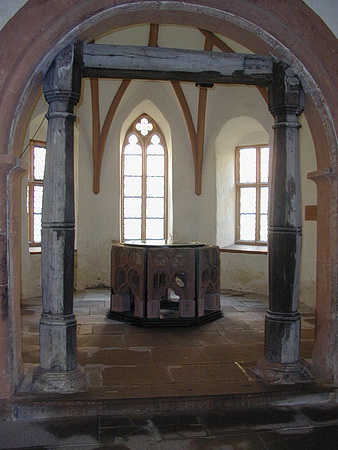 Brunnenhalle am Kreuzgang im ehemaligen Zisterzienserkloster Bronnbach