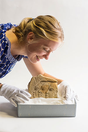 Zweifelhafte Nubier. Ist dieses Relief eine Fälschung? Relief, Ende 14. Jh. v. Chr. (?) © Badisches Landesmuseum Karlsruhe, Foto: Uli Deck