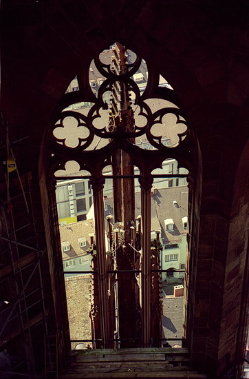 Freiburg, Münster, Maßwerkfenster und Fiale