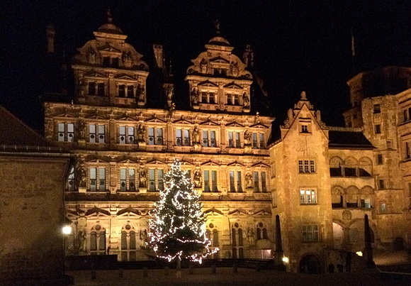 Heidelberg: Weihnachtsstimmung im Schlosshof