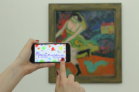 Am Sonntag lassen sich Besucher von Ernst Ludwig Kirchners Varietétänzerin in der Orangerie zu digitalen Werken inspirieren. Foto: Susanna Spörl/SKK