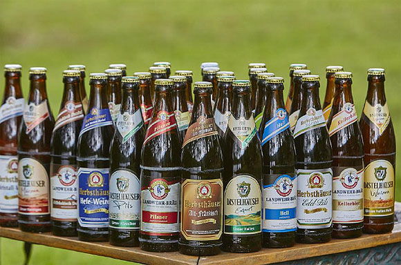 Biere der drei Brauereien Distelhäuser, Herbsthäuser und Landwehr-Bräu: Foto: TLT/Peter Frischmuth 