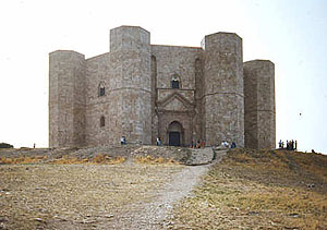 Castel del Monte, Apulien