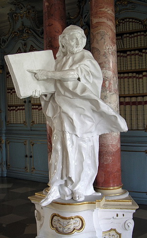 Figur eines Kirchenlehrers in der Bibliothek des ehemaligen Klosters Schussenried