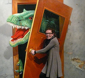 Tyrannosaurus Rex kommt durch die Tür