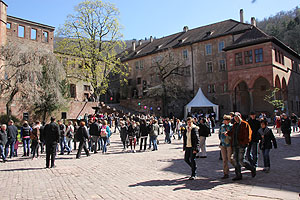 Besucherandrang bei Frühlingsfest