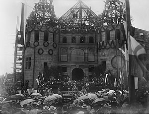 Richtfest des Historischen Museums der Pfalz am Domplatz 1908. Foto: unbekannter Fotograf, 1908.