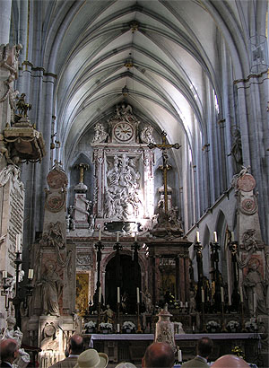 Salem. Chorraum der Kloszerkirche mit Hochaltar