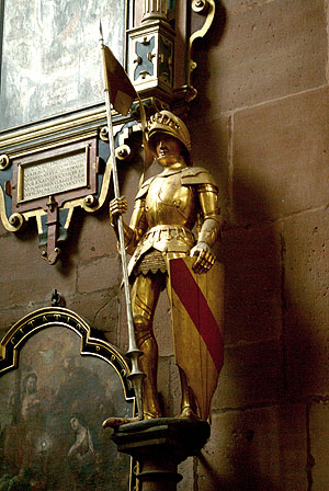 Statue des Seligen Bernhard im Chor des Freiburger Münsters. Foto: kulturer.be
