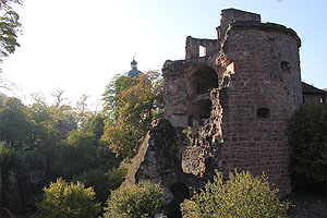 Schloss Heidelberg, Krautturm, auch Gesprengter Tirm genannt, von Osten. Foto: kulturer.be