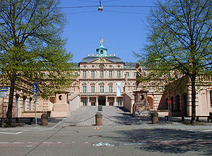 Residenzschloss Rastatt, Ansicht von der Stadt. Foto: kulturer.be