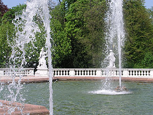 Schlossgarten Bruchsal: Springbrunnen mit Figuren. Foto: kulturer.be