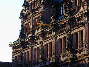 Schloss Heidelberg, Fassade des Friedrichsbaus im Licht der Abendsonne. Foto: kulturer.be