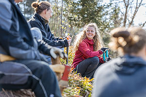 Beim Voluntourismus können Gäste in ihrem Urlaub unter fachkundiger Anleitung etwas Gutes für die Umwelt tun. © Naturpark Südschwarzwald/Sebastian Schröder-Esch