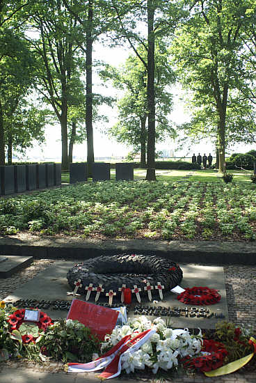 Langemark, Deustcher Soldatenfriedhof